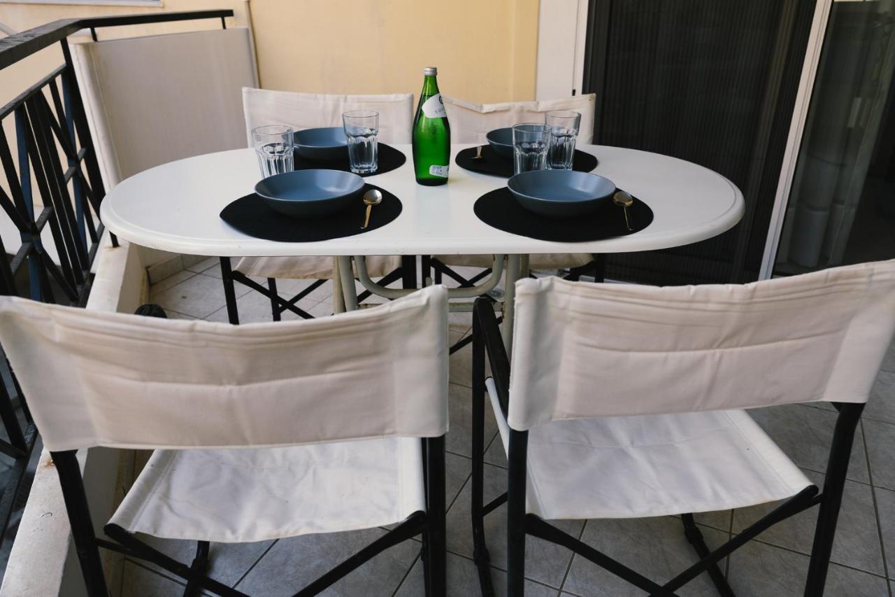 Spacious Apartment Close To The Sea And The City Center Афіни Екстер'єр фото