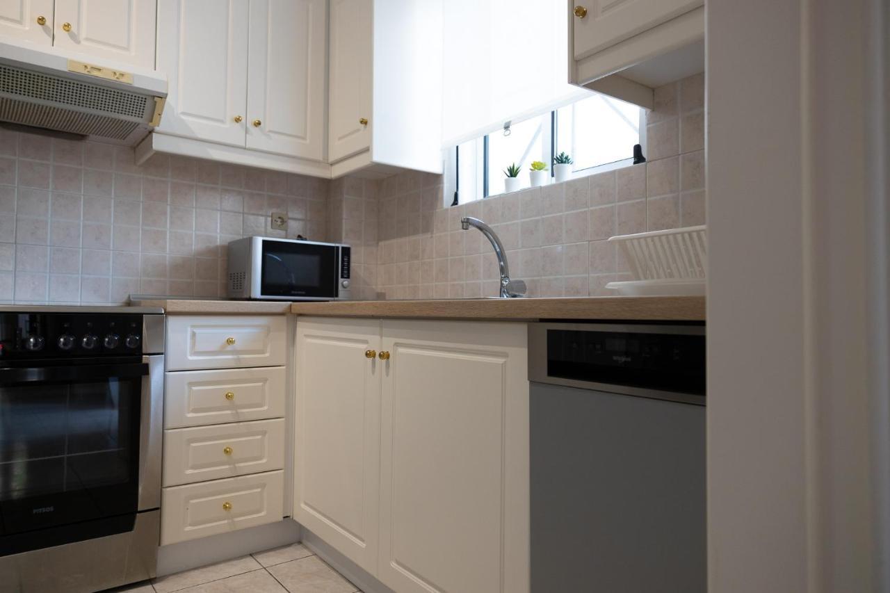 Spacious Apartment Close To The Sea And The City Center Афіни Екстер'єр фото